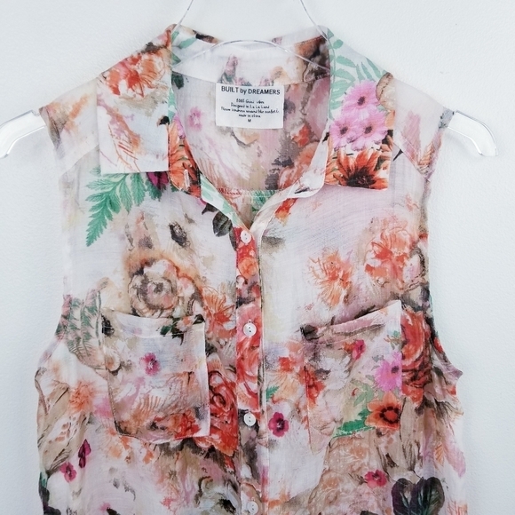 BUILT BY DREAMERS  Semi-Sheer Floral Longline Sleeveless Button Front Top size M - Picture 4 of 11